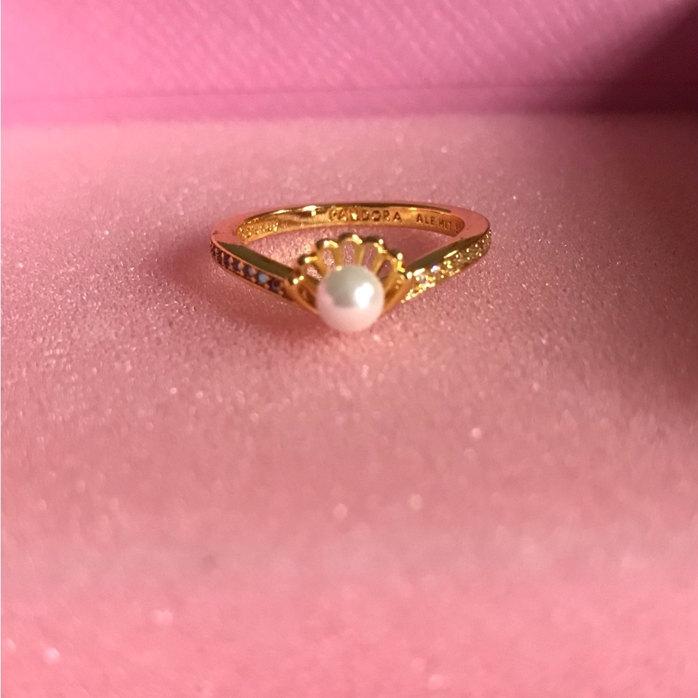 Princess Ariel Gold tone over sterling silver, Pearl Crown Ring